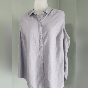 Croft & Barrow Women's Light Gray Button-Down Shirt